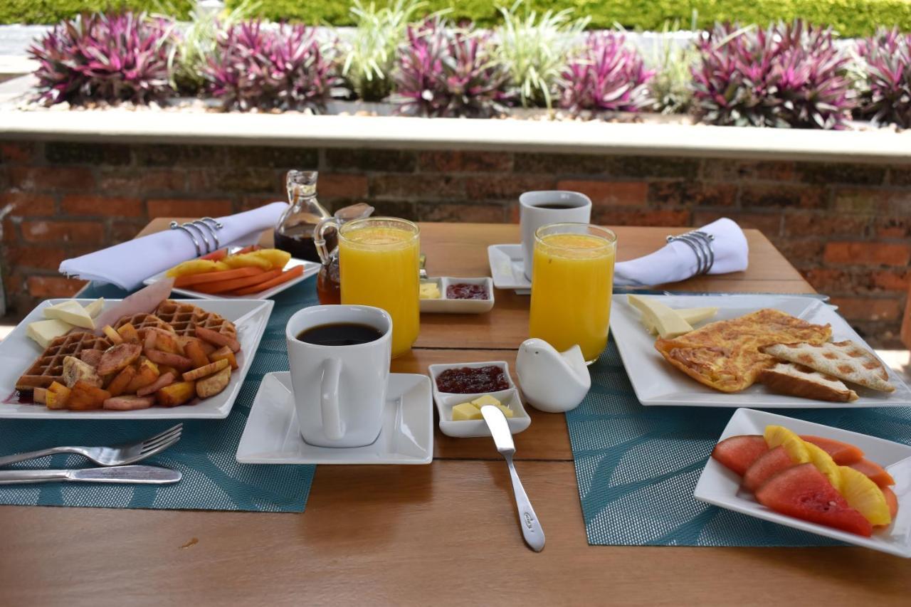 Hotel Syvanna Wellness And Spa Cerritos Kültér fotó